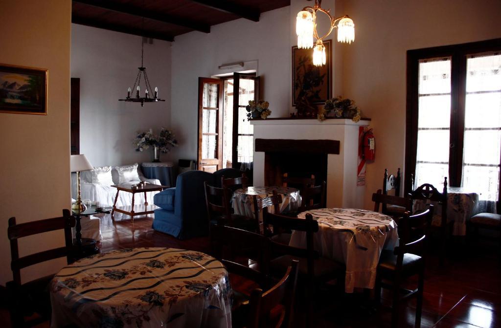 Hostal El Cerrito San Lorenzo San Lorenzo  Kültér fotó